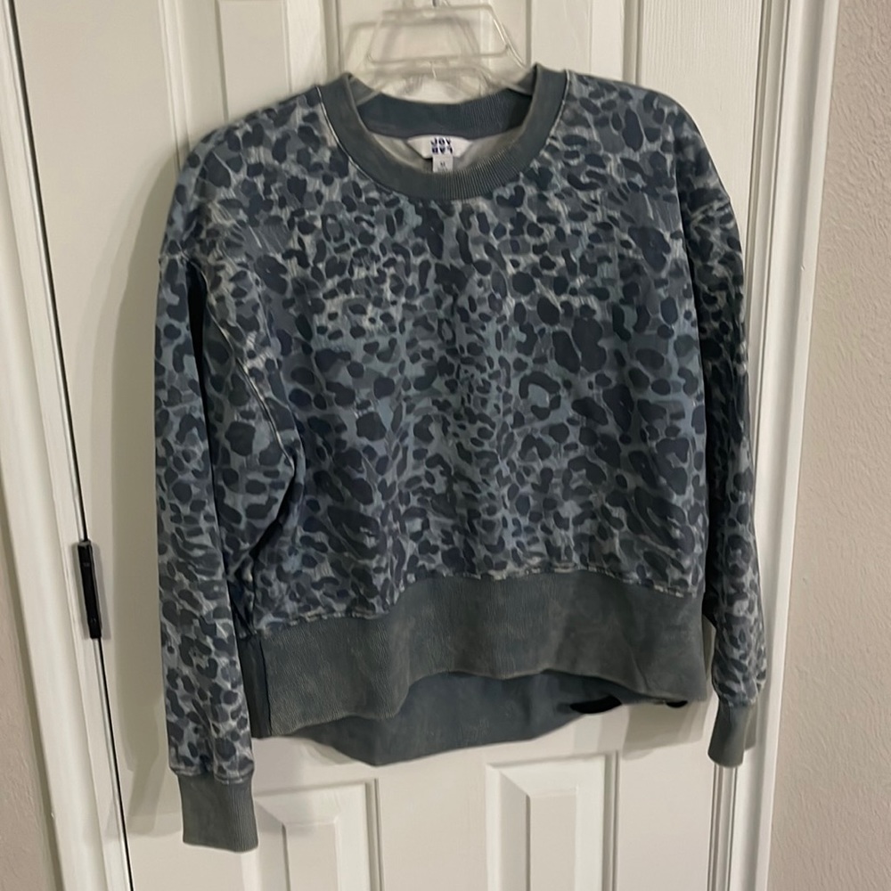 JoyLab sweat shirt hi low animal print EUC sz medium